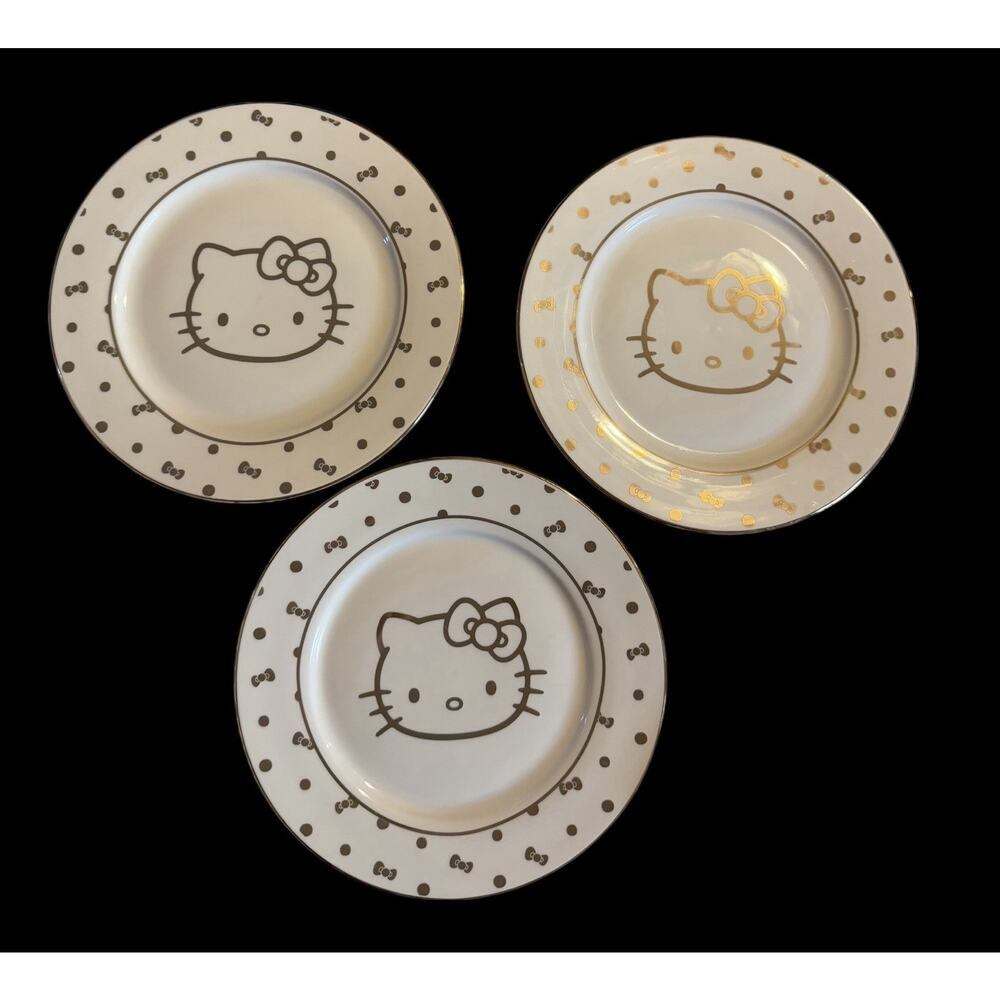 Hello Kitty 8” Gold And White Ceramic Plate Set of 3 NEW